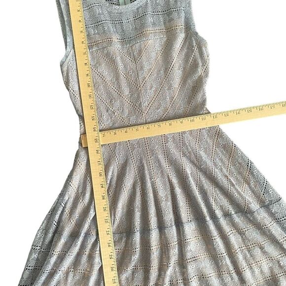 BCBG Maxazria Womens 0 Cassandra Lace Skater Dress Blue Eyelet Knee Length Lined - Picture 3 of 3